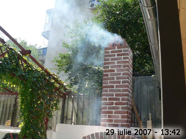 Fişier:2007-07_Cuptorul_de_gradina_049_mic.jpg