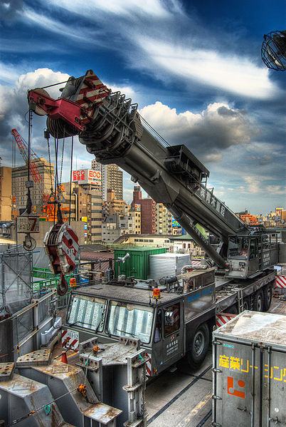 Fişier:Machinery HDR.jpg